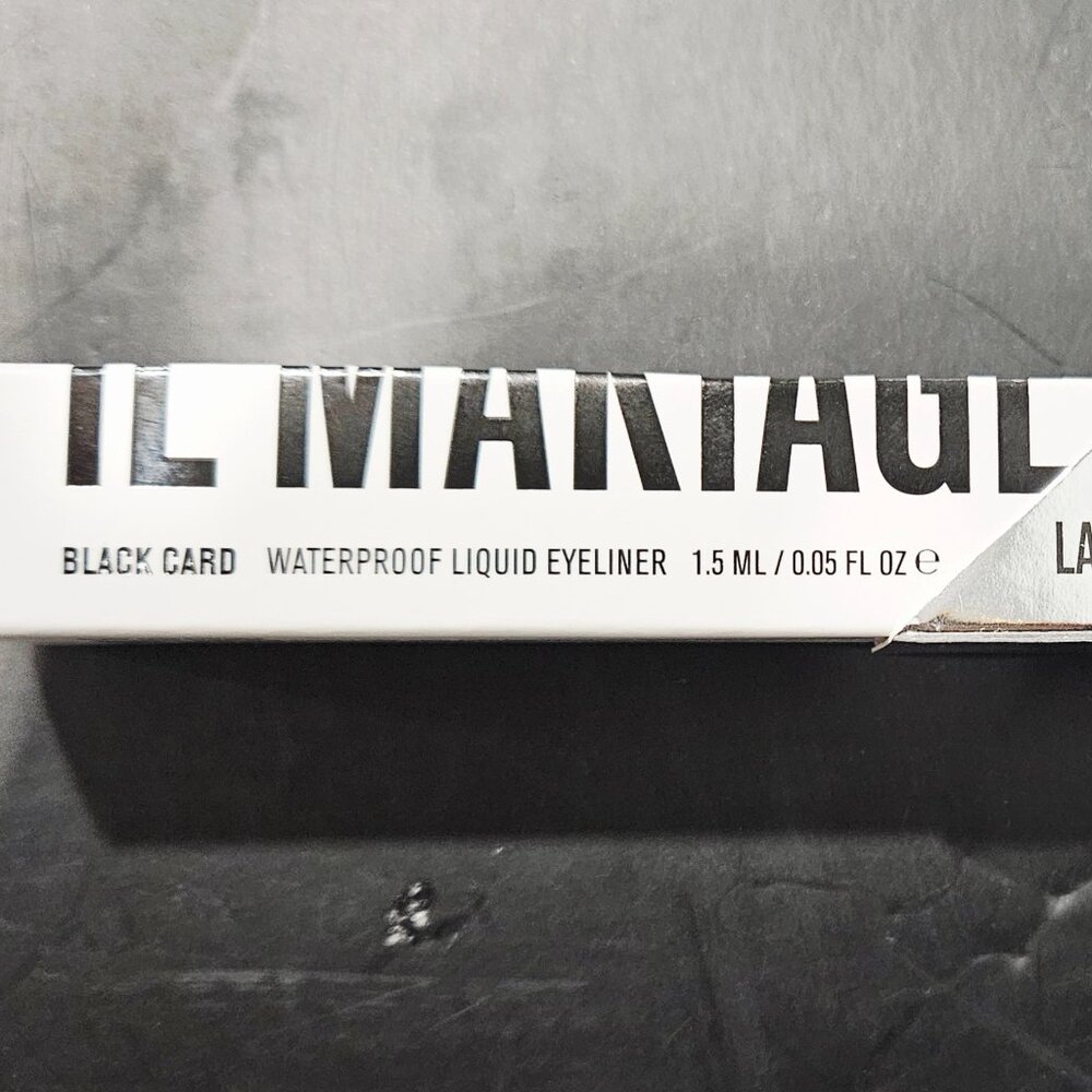 Il Makiage Black Card Waterproof Liquid Eyeliner - Black - 1.5 ML